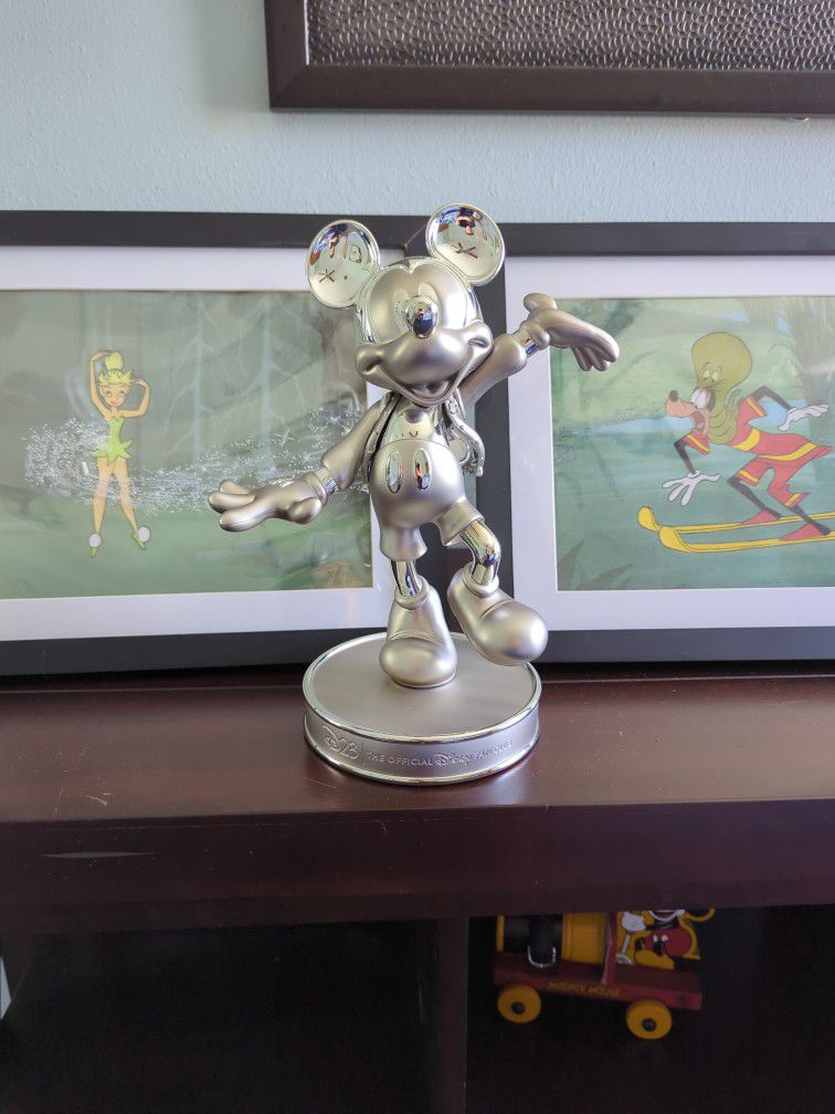 D23 Gold Membership Mickey Statue 