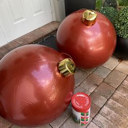 Auth. Holiball 30” Set Of 2 $40