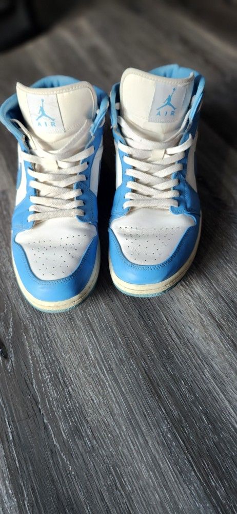 Nike 2013 Nike Air Jordan 1 Retro Mid UNC Size 13 Men's
