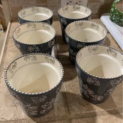 Matching Set Of 6 Grey And White Floral Design Ceramic Planter Pots