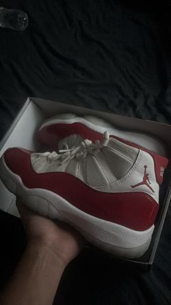 Jordan 11 Cherry