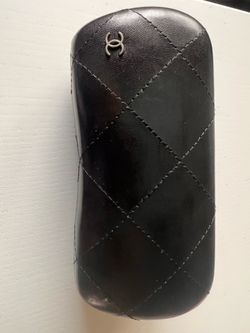 CC sunglasses holder