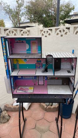 Doll House