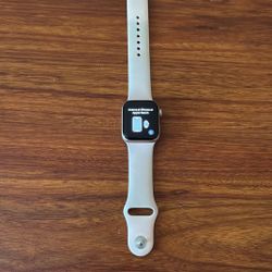 Rose Gold Apple Watch SE 40 mm