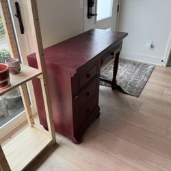 FREE DESK