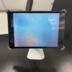 IPAD MINI 2 WITH STAND