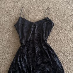Velvet Black Bodycon Dress