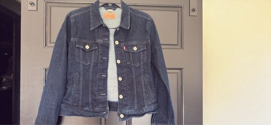 Levi's Dark Wash Denim Trucker Jacket