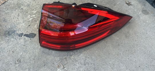 15-18 PORSCHE CAYENNE LED TAIL LIGHT PASSENGER RIGHT SIDE RH