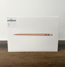 13" MacBook Air M1 8 Core*512GB SSD*8GB RAM