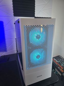 Black/White AM5 Gaming PC!