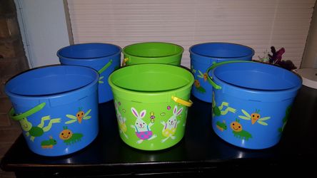 EASTER BASKETS BRAND NEW