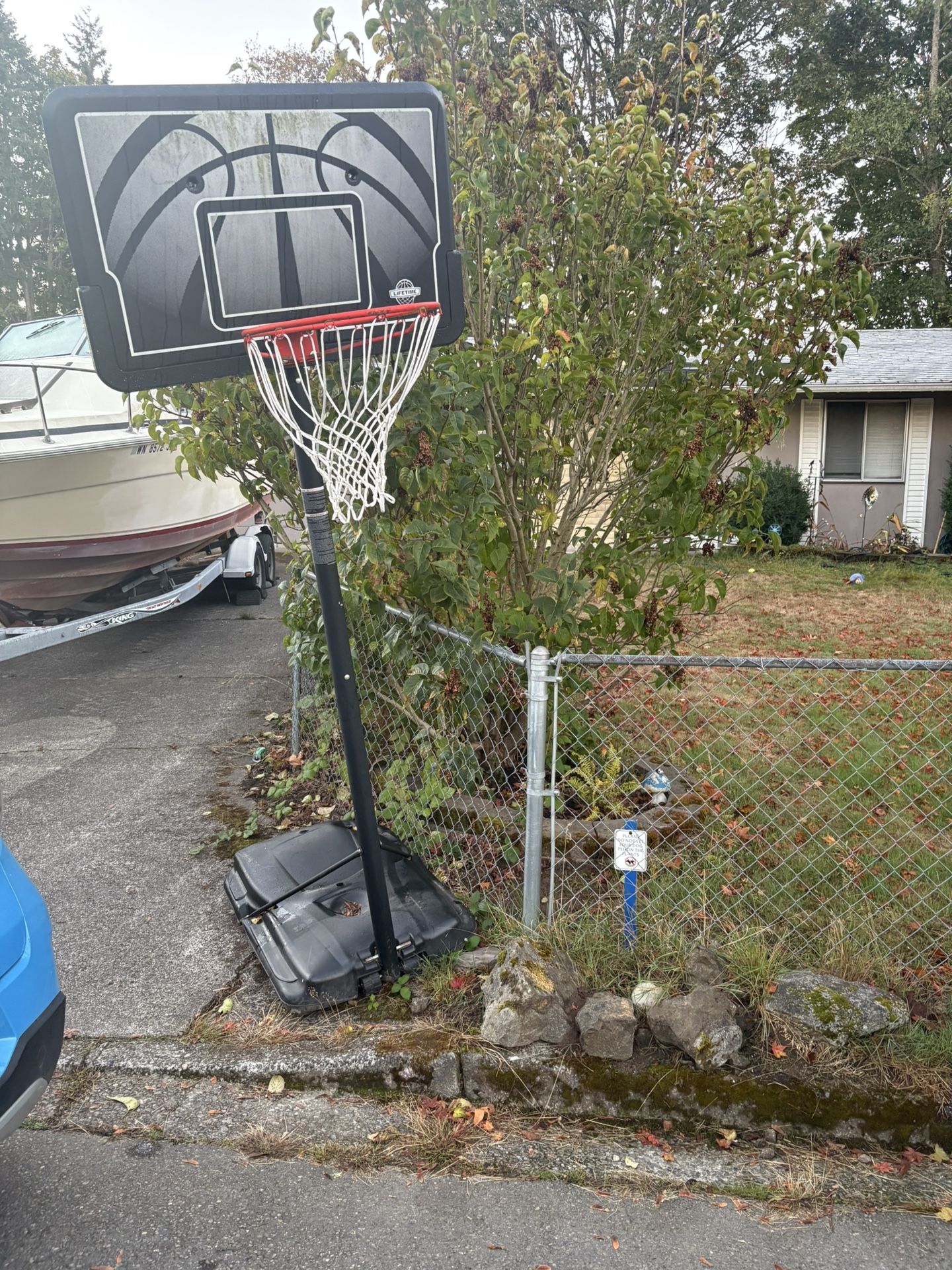 Free Basketball Hoop  