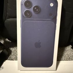 iPhone 17 Pro Max Deep Blue
