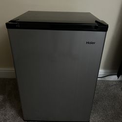 Mini Fridge With Freezer
