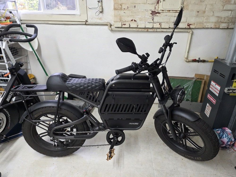 Upgraded REVV1 RIDE1UP Ebike Emoped (Over 1.5k$ In Upgrades)