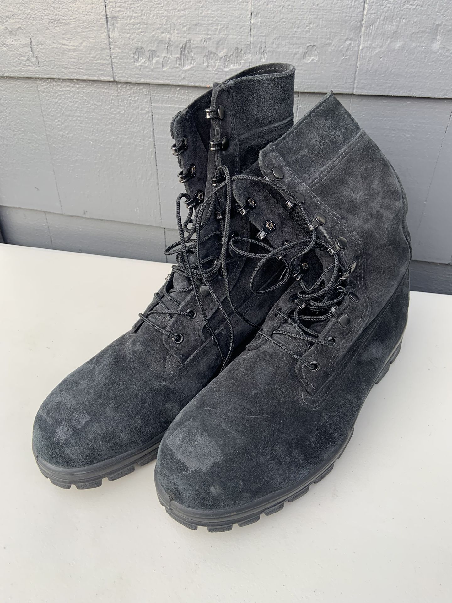 Bates military work boots, size 10.5EW