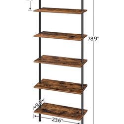 Bookshelf - Wall-Mounted Rustic Pipe