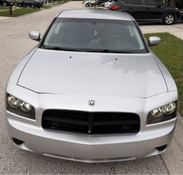 2010 Dodge Charger SE