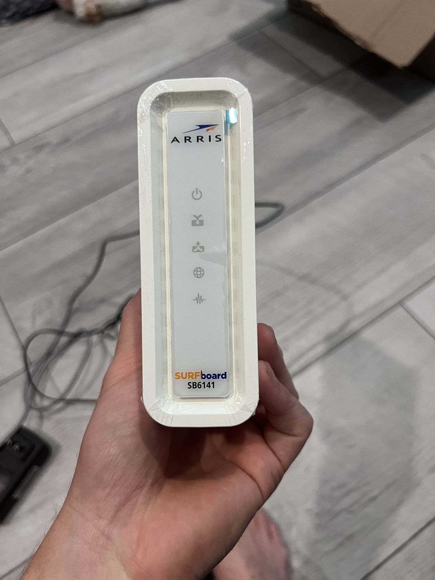 Arris SILURFboard 6141 Modem