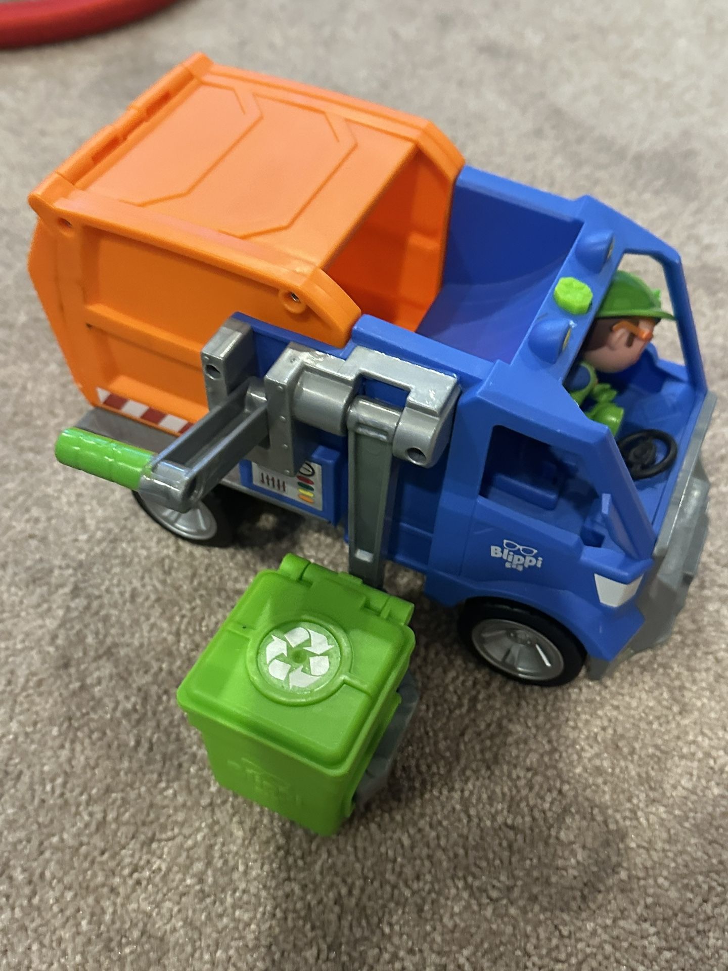 Blippi garbage Truck