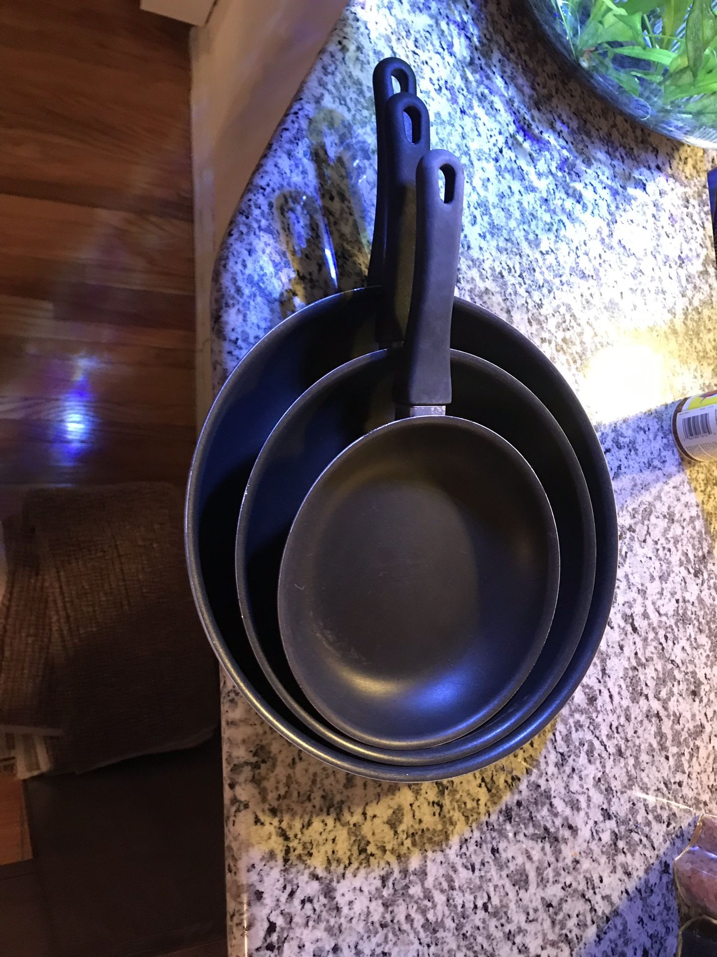 Set of 3 Teflon pans