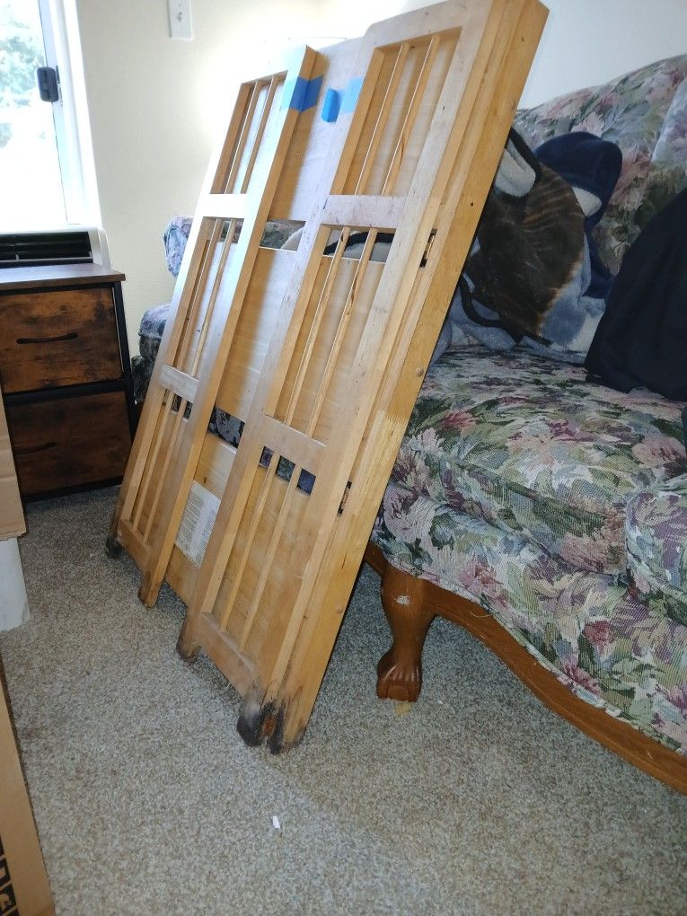 Foldable Wooden Shelf