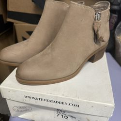 Steve Madden Boots 