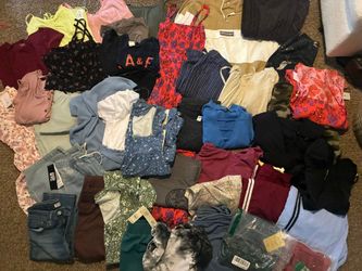 Women’s Small Medium Bulk 50 Item Clothing Lot