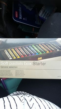 Brand new soft pastel starter box 15 ct.