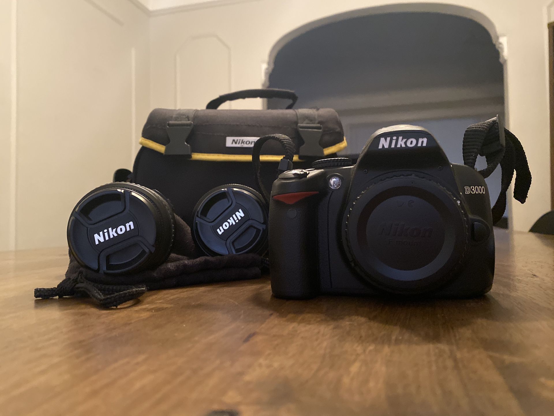 Nikon D3000 with 2 Lens Kit