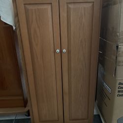 Solid Oak Caninet