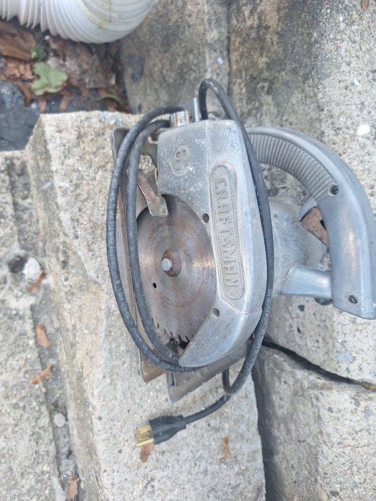 VINTAGE CRAFTSMAN 7" CIRCULAR SAW.