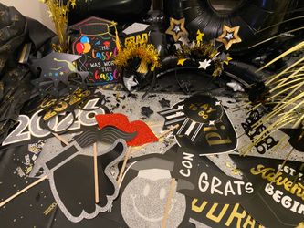 Graduation decorations