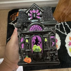 Bath & Body Works Halloween Soap Holder Ceramic Haunted House/Witch Cottage-Rare