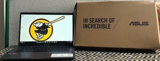 Asus vivobook 16.6 +airpods