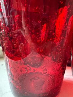 Set of 4 Vintage Hand Blown Vibrant Red Bubble Glass Tumblers / Glasses    Approx 4” x 3.5”