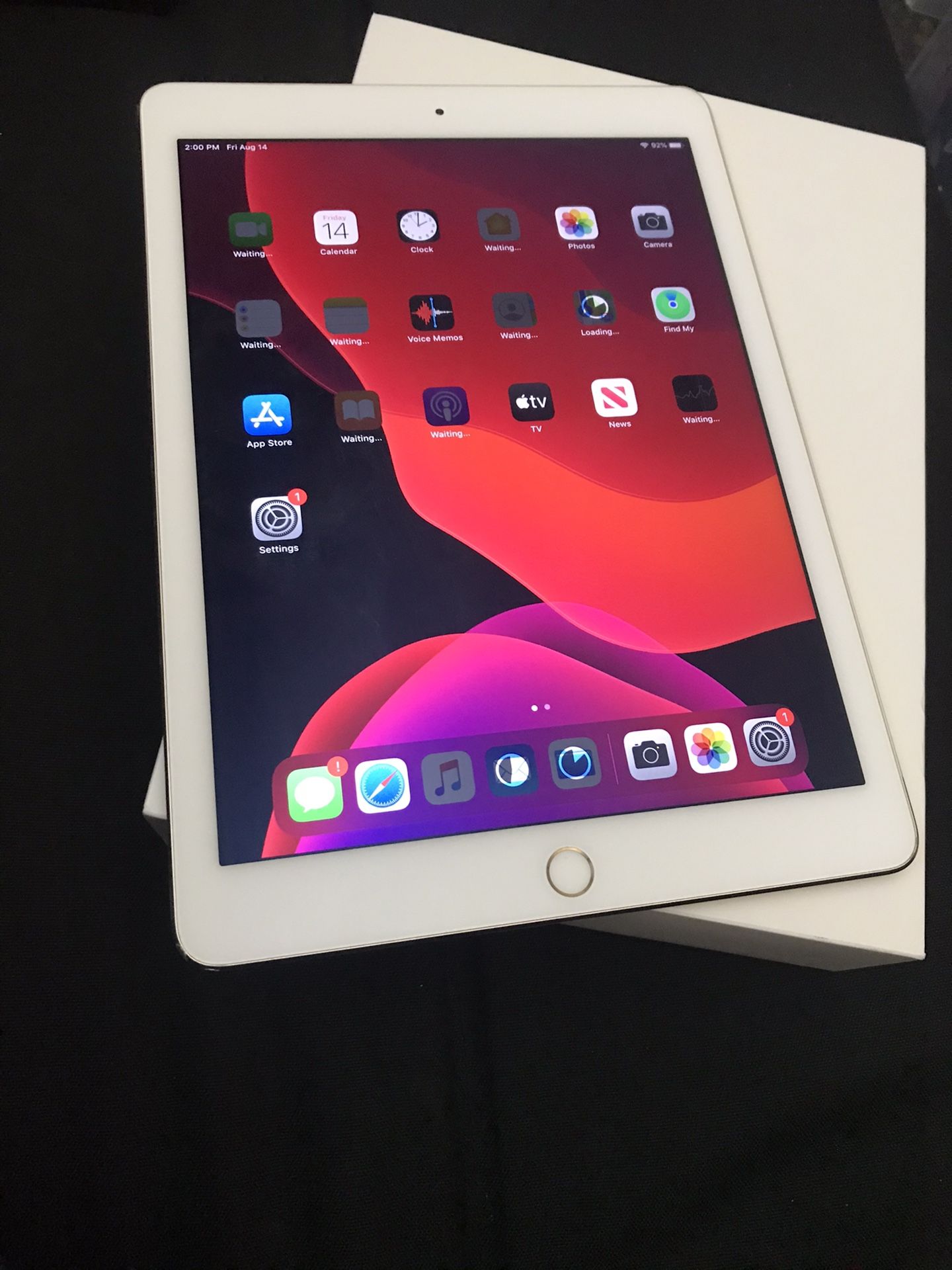 Apple iPad Air 2 wifi 16gb GOLD Like New