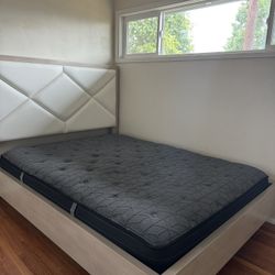 queen mattress 