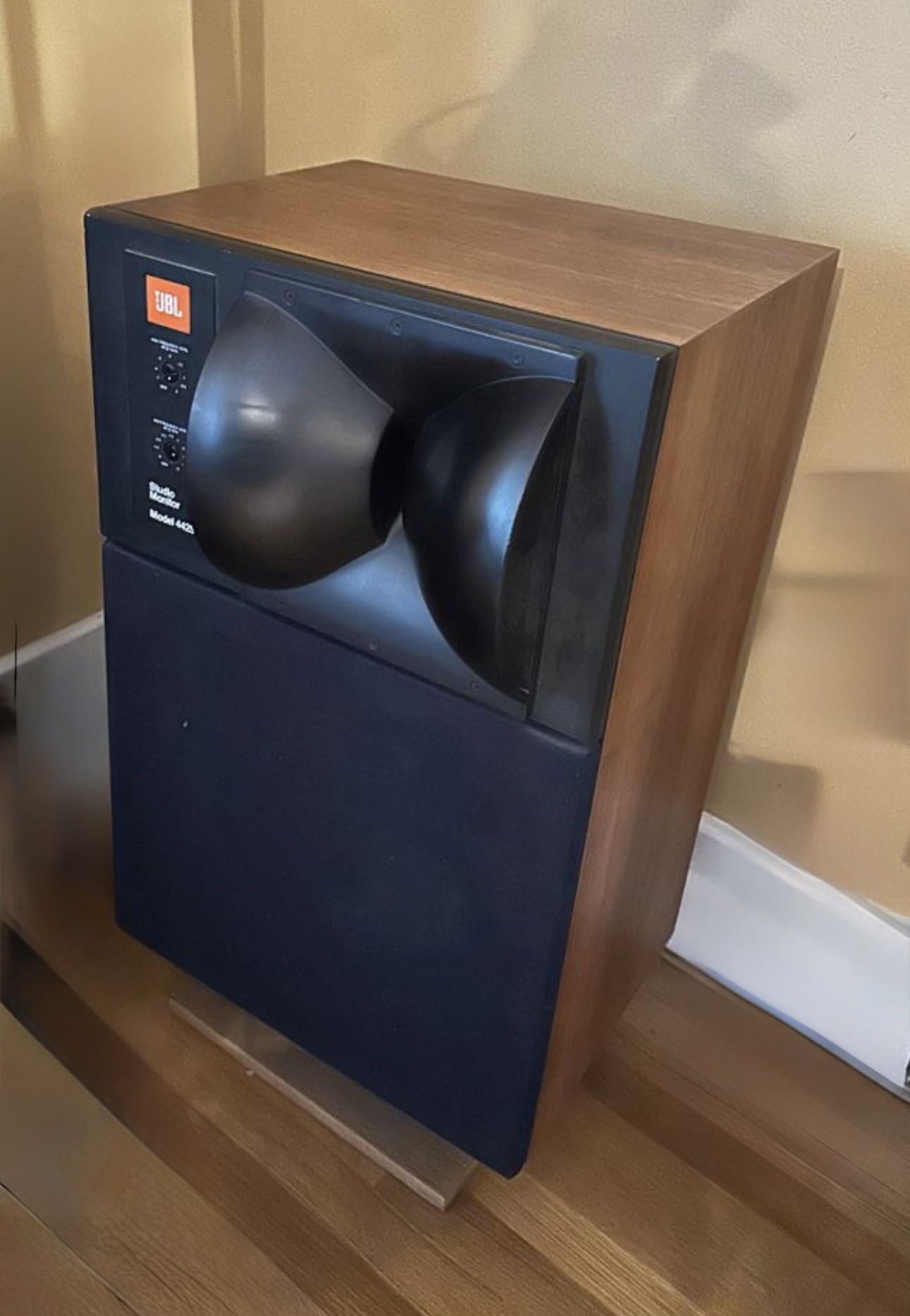 JBL 4425 Studio Monitors Vintage Pair