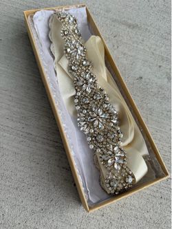 Luxury Bridal Sash Belt Crystal Rhinestone Pearl Wedding Dress Belt Ivory Ribbon
