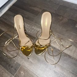 Gold Wraparound Heels 