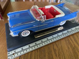 1958 Cadillac ElDorado Biarritz Die-Cast model