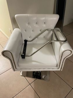 Salon chair