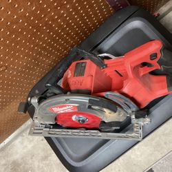 M18 Fuel Circular Saw