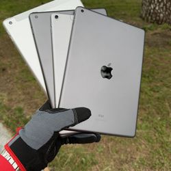 iPads 5 / 6 / 8 / Pro