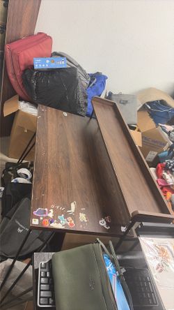 Computer desk