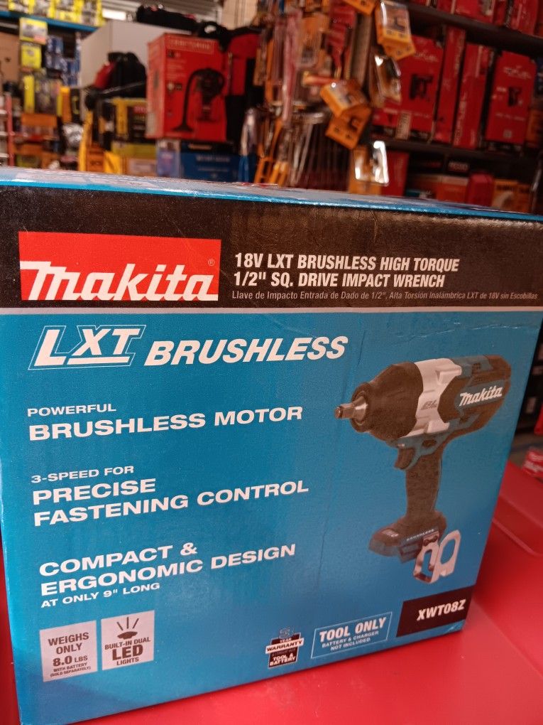 Makita 18V LXT Brushless High Torque 1/2" SQ. Drive Impact Wrench. Tool-Only
