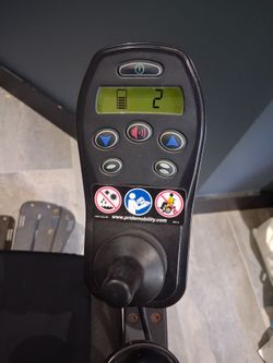 2020 Pride Mobility J4 Power wheelchair