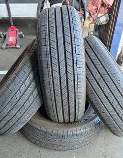 225 60 R 18 Michelin tires en perfectas condiciones de Vida